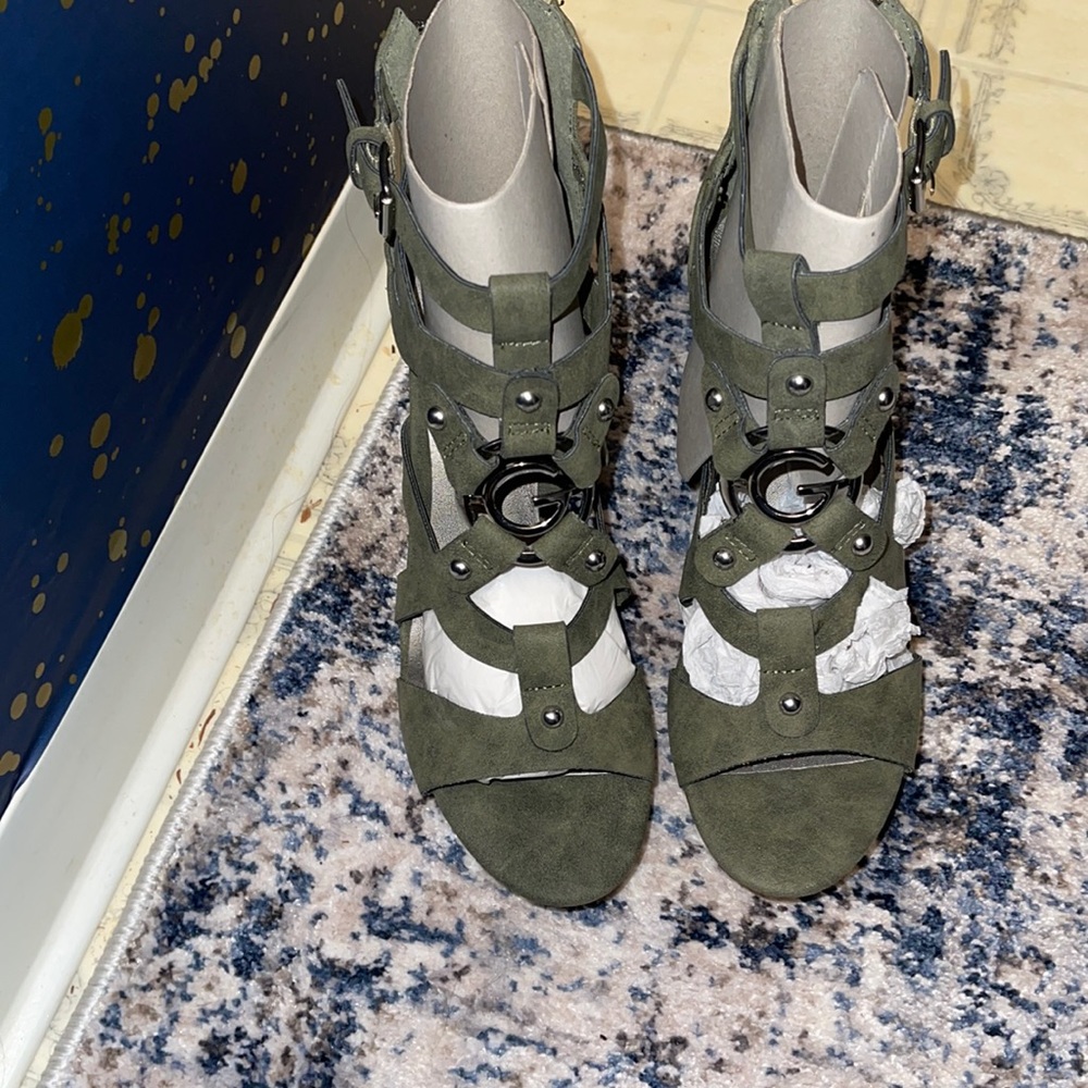 Women shoes